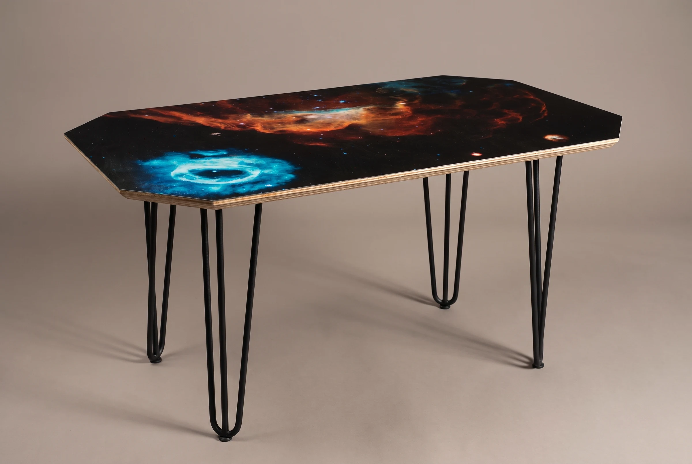 Nebula · print and hairpin legs